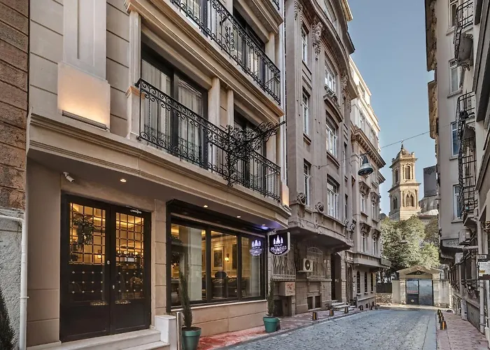 The Trinity Taksim - Special Category 3*