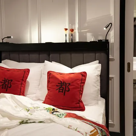 The Trinity Taksim - Special Category 3*